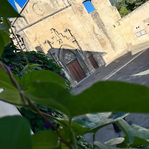 Séjour chez l'habitant Le Donjon De La Roquette